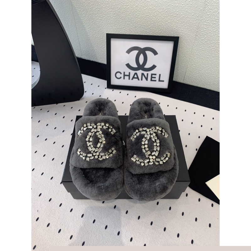 Ch*el slippers